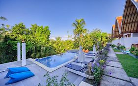Kelingking Beach Villas Sompang